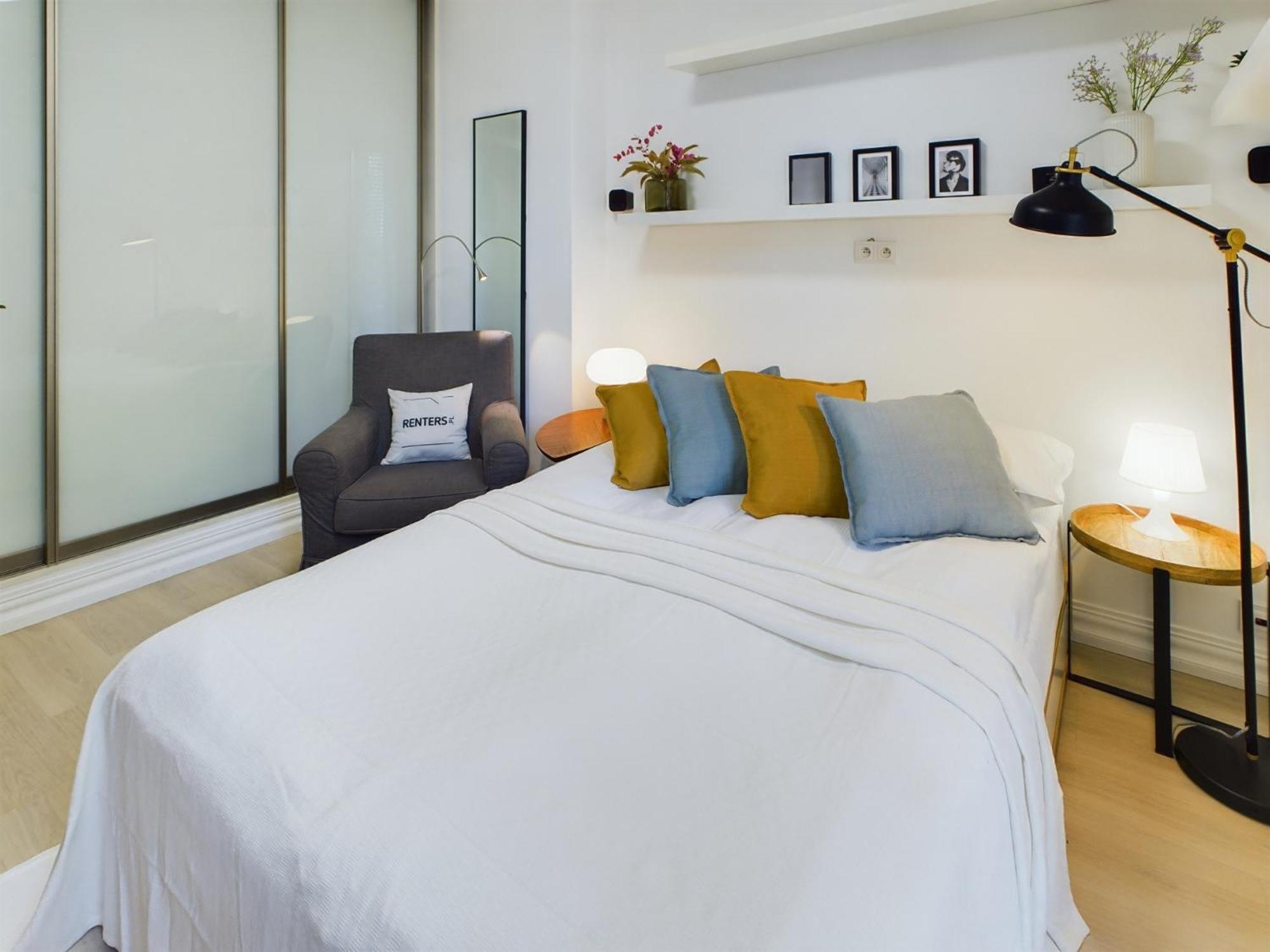 Comfortable For 2 People With Bathtub And Balcony In By Renters * Warsaw
