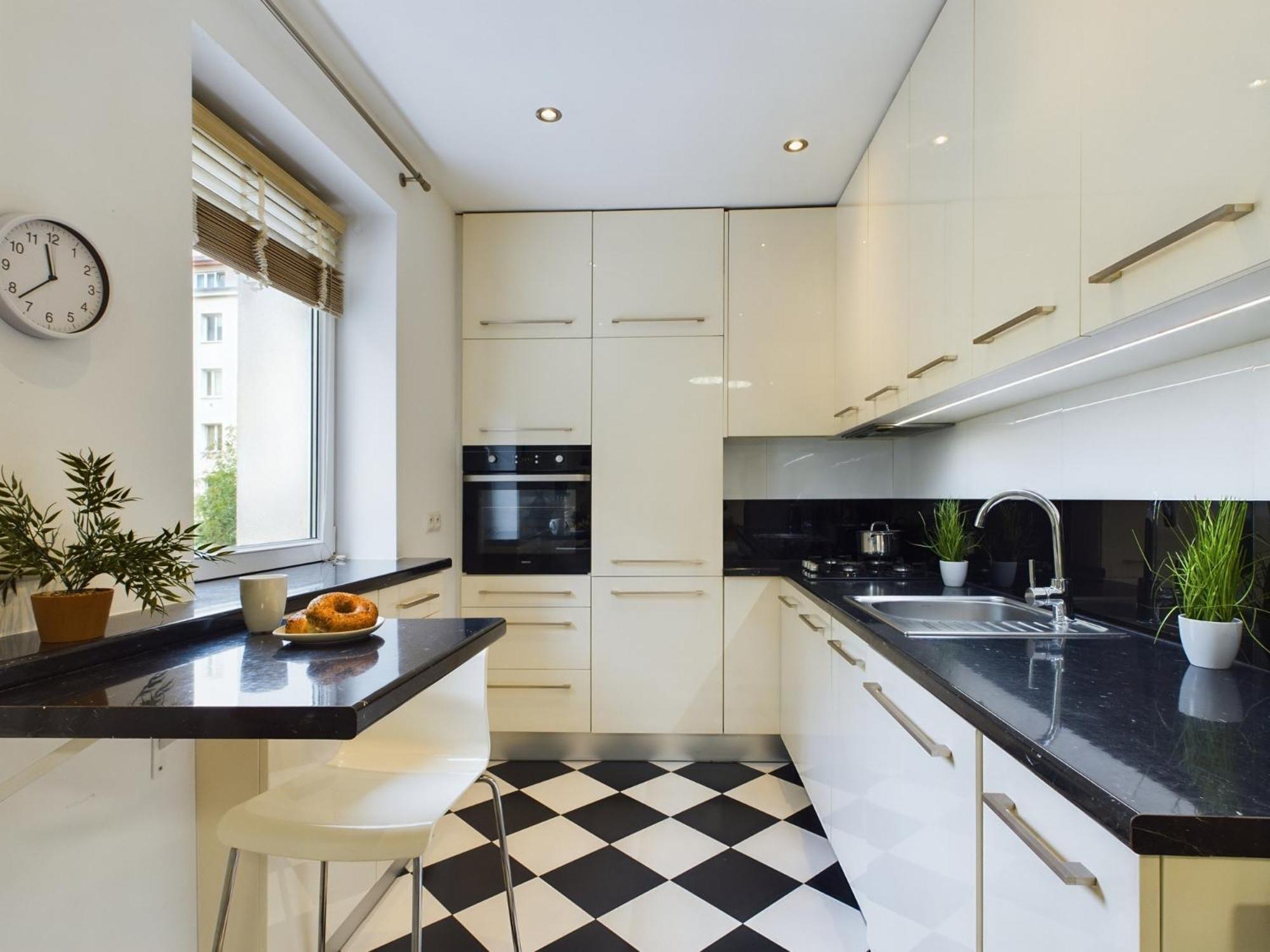 Butas Comfortable For 2 People With Bathtub And Balcony In By Renters *